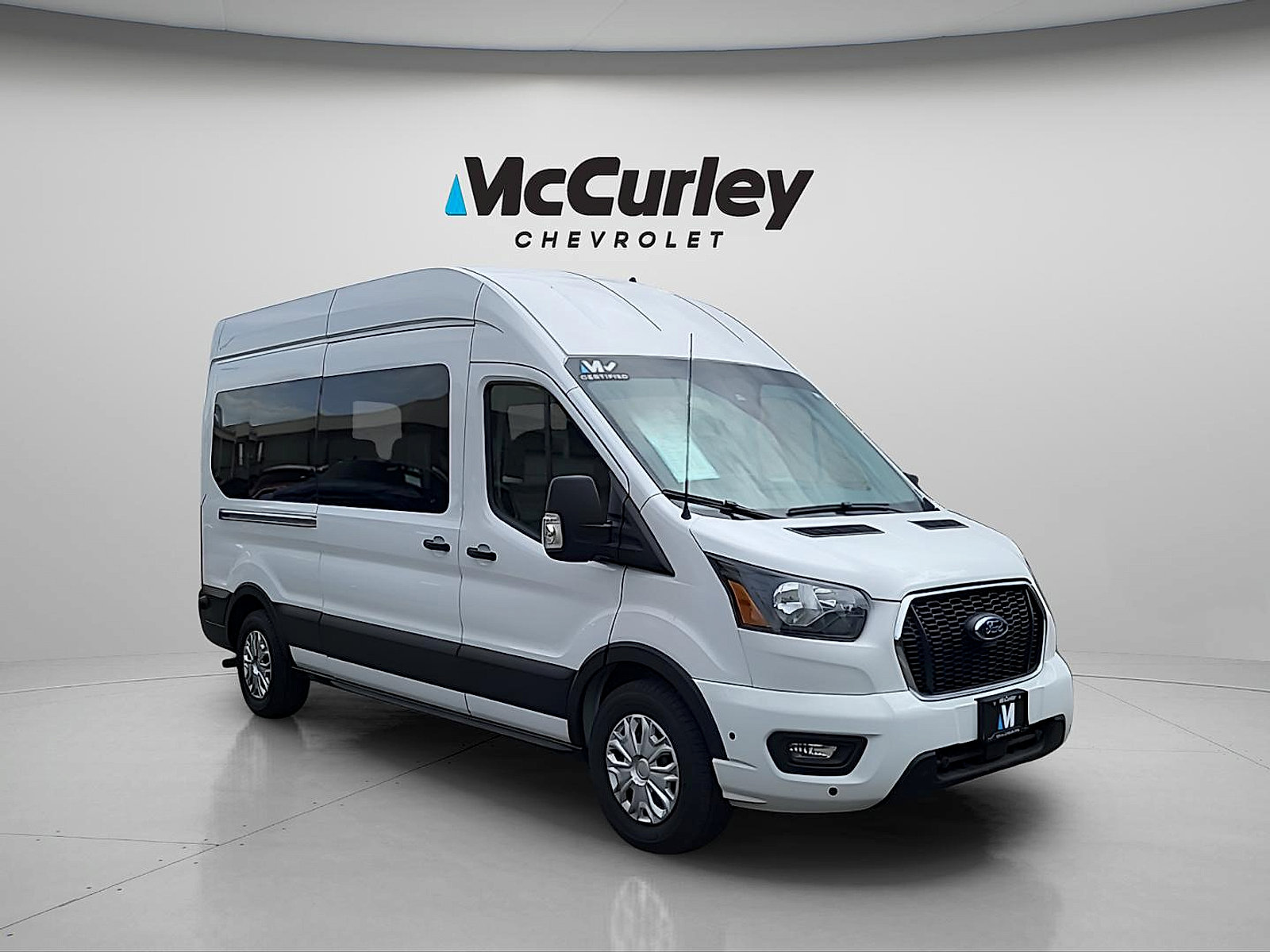 Used 2024 Ford Transit 350 XLT RWD image 1