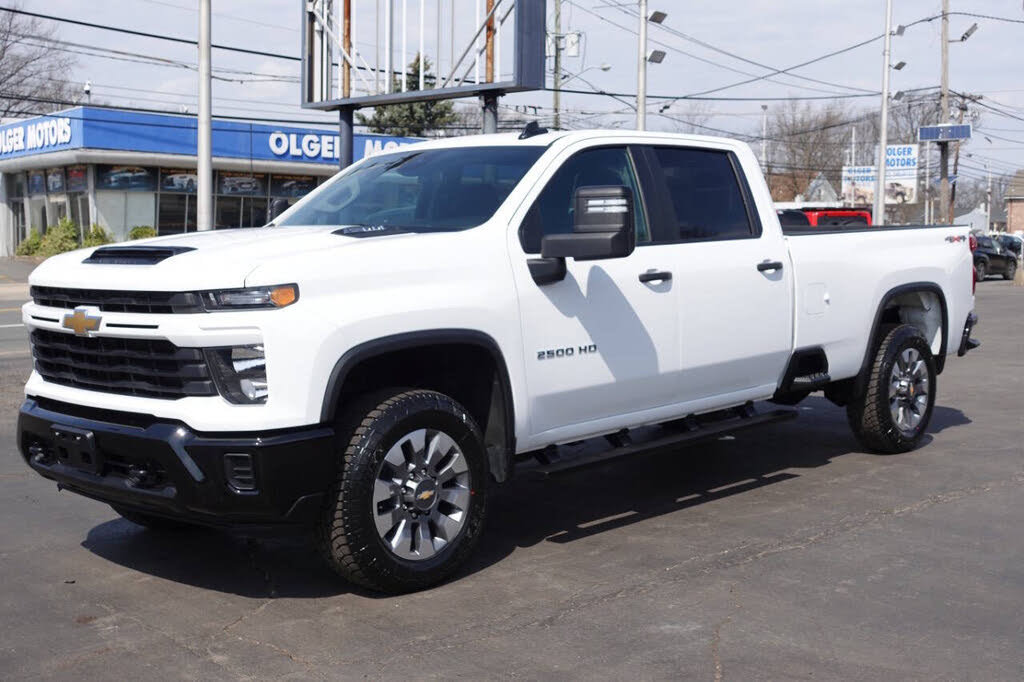 Used 2025 Chevrolet Silverado 2500 Custom w/ Custom Convenience Package AWD/4WD image 1