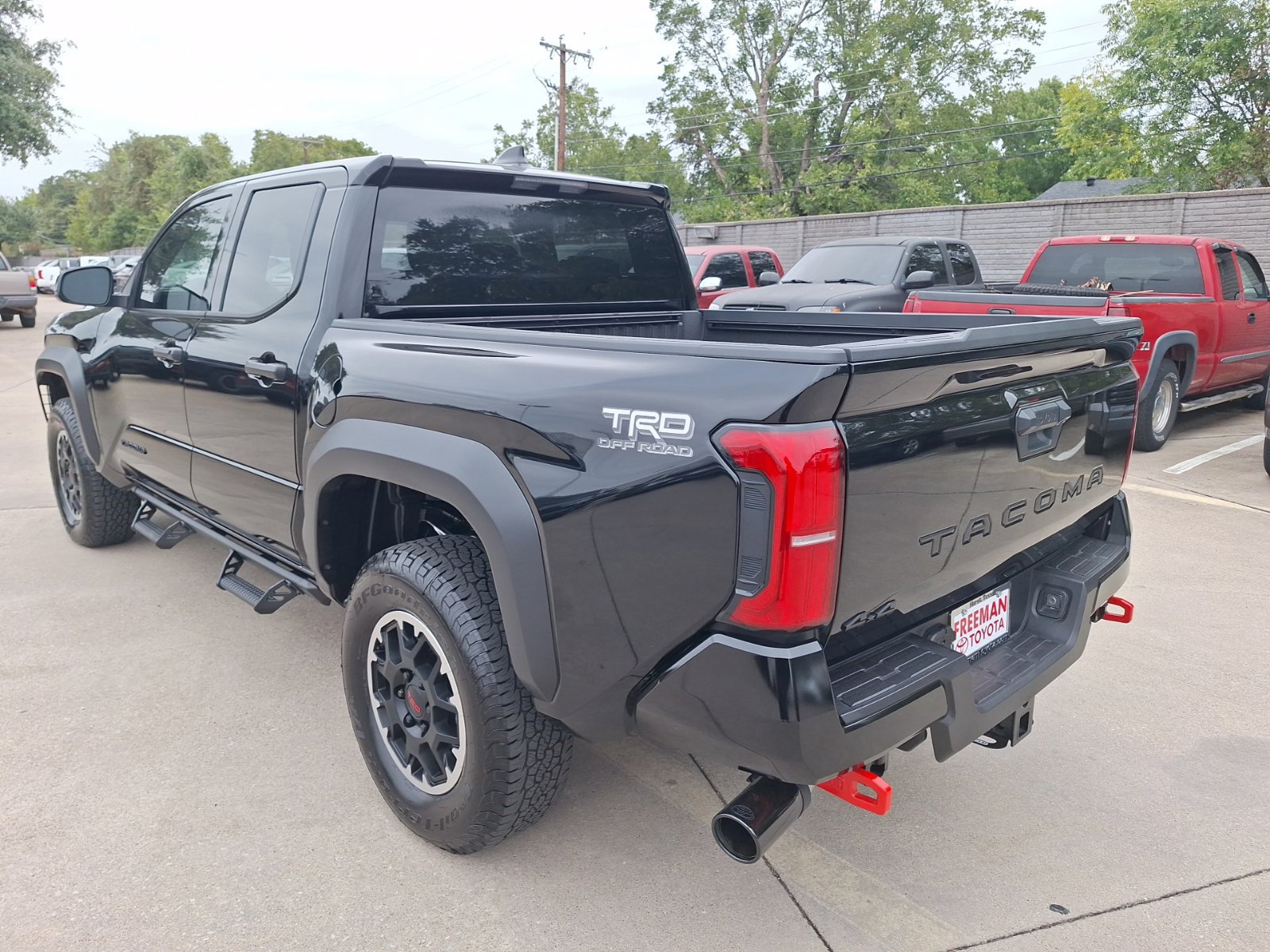 Used 2026 Toyota Tacoma TRD Off-Road AWD/4WD image 4