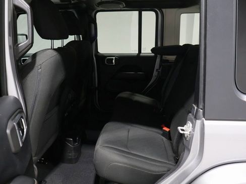 Certified 2018 Jeep Wrangler Unlimited Sahara w/ Cold Weather Group image 16