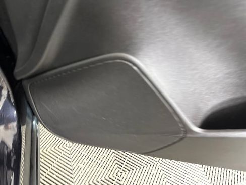 Used 2023 Cadillac XT4 Premium Luxury image 30