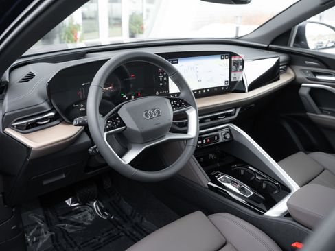 New 2025 Audi Q5 Premium Plus image 10