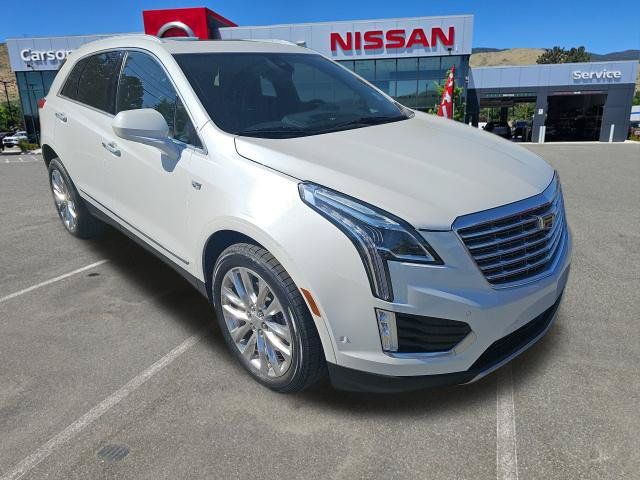 Used 2018 Cadillac XT5 Platinum w/ Driver Assist Package AWD/4WD image 5