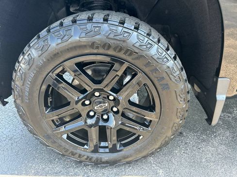 Used 2023 Chevrolet Silverado 1500 LT Trail Boss w/ Convenience Package II AWD/4WD image 36