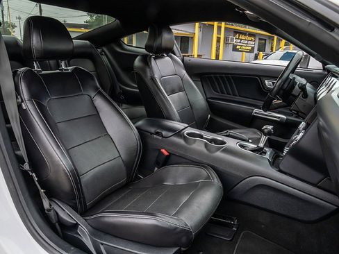 Used 2020 Ford Mustang GT Premium RWD image 16