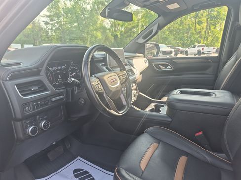 Used 2021 GMC Yukon AT4 w/ Technology Package AWD/4WD image 10