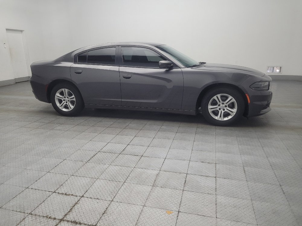 Used 2019 Dodge Charger SXT RWD image 11