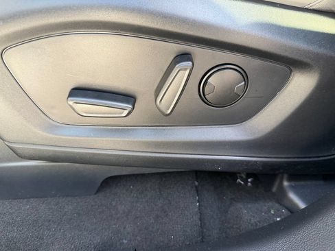 New 2026 Ford Explorer Active w/ Active Comfort Package RWD image 24