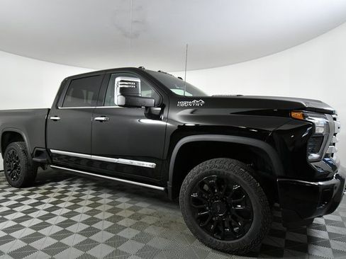 New 2026 Chevrolet Silverado 2500 High Country w/ Technology Package image 9