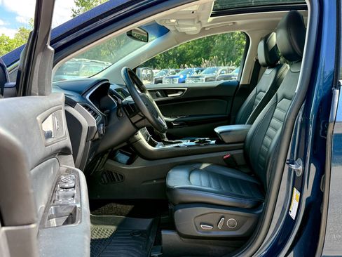 Used 2017 Ford Edge SEL w/ Equipment Group 201A AWD/4WD image 16
