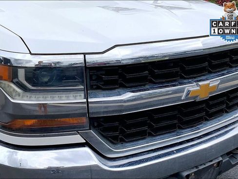Used 2017 Chevrolet Silverado 1500 LT image 29