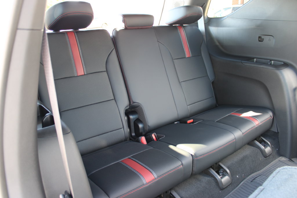 New 2027 Chevrolet Traverse RS w/ LPO, Floor Liner Package AWD/4WD image 54