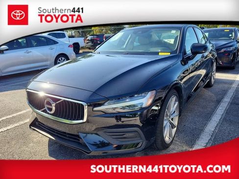 Used 2019 Volvo S60 T6 Momentum w/ Multimedia Package AWD/4WD image 1