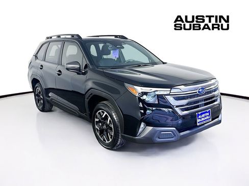 Used 2025 Subaru Forester Premium w/ Convenience Package #1 image 1