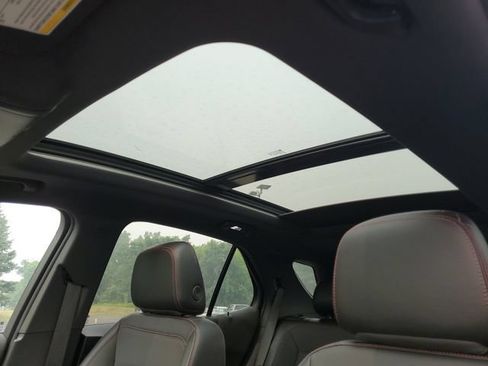 Certified 2024 Chevrolet Equinox RS AWD/4WD image 6