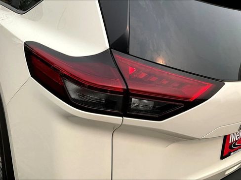 Certified 2023 Nissan Rogue SV AWD/4WD image 23