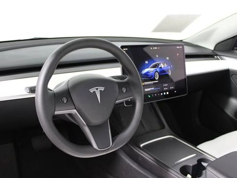 Used 2023 Tesla Model 3 Standard Range RWD image 15