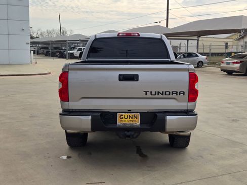 Used 2018 Toyota Tundra SR5 image 4