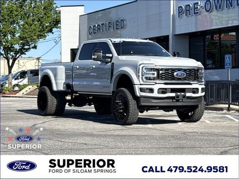 Used 2025 Ford F450 Platinum AWD/4WD image 1
