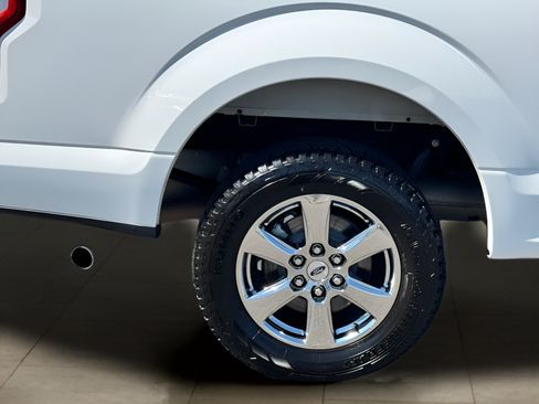 Used 2019 Ford F150 XLT w/ Equipment Group 302A Luxury RWD image 37