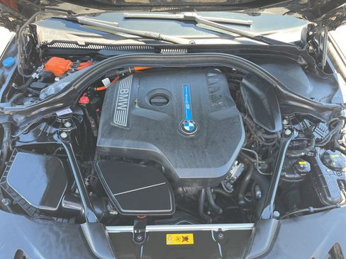 Used 2018 BMW 530e xDrive AWD/4WD image 20