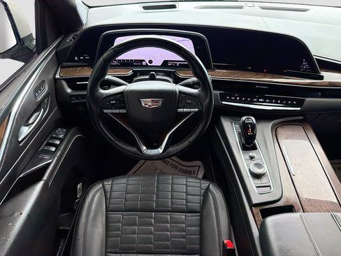 Used 2023 Cadillac Escalade Sport Platinum w/ Heavy-Duty Trailer Package AWD/4WD image 16