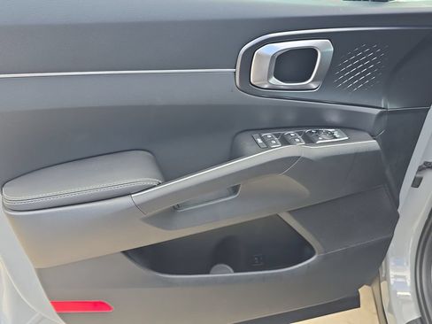 New 2026 Kia Sorento EX FWD image 18