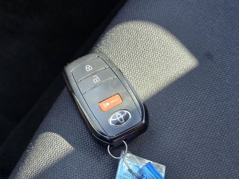 Used 2024 Toyota Corolla Cross AWD Hybrid image 35