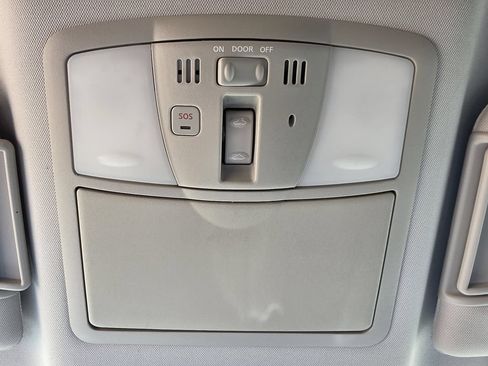 Used 2018 Nissan Armada SL w/ Moonroof Package AWD/4WD image 39