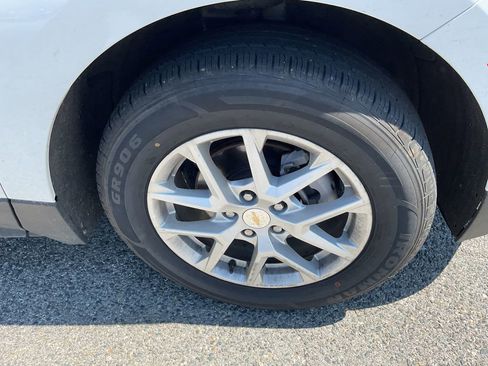 Used 2023 Chevrolet Equinox LT AWD/4WD image 11