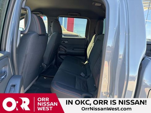 Used 2023 Nissan Frontier PRO-4X w/ Technology Package image 16