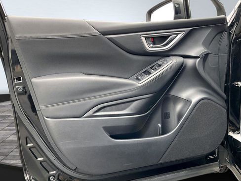 Used 2023 Subaru Forester Premium image 24