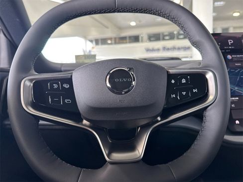 New 2025 Volvo EX30 Plus w/ Climate Package image 22