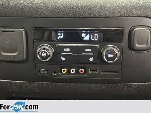 Used 2016 Chevrolet Suburban LTZ AWD/4WD image 39
