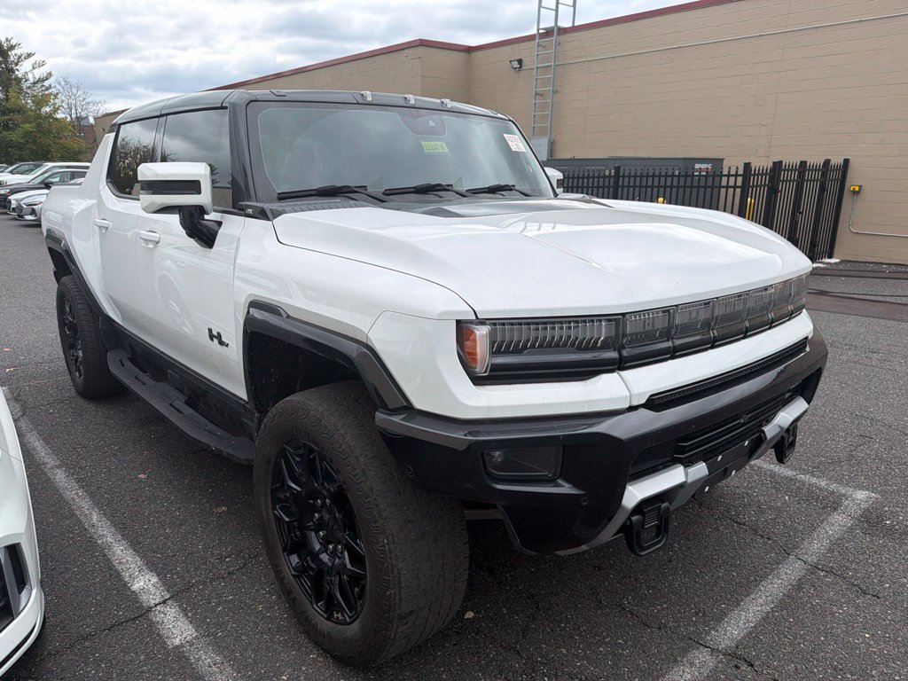 Used 2025 GMC Hummer EV 2X w/ LPO, Dark Essentials Package AWD/4WD image 4