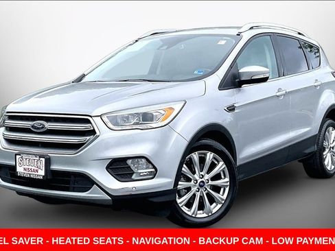 Used 2017 Ford Escape Titanium w/ Equipment Group 301A FWD image 3