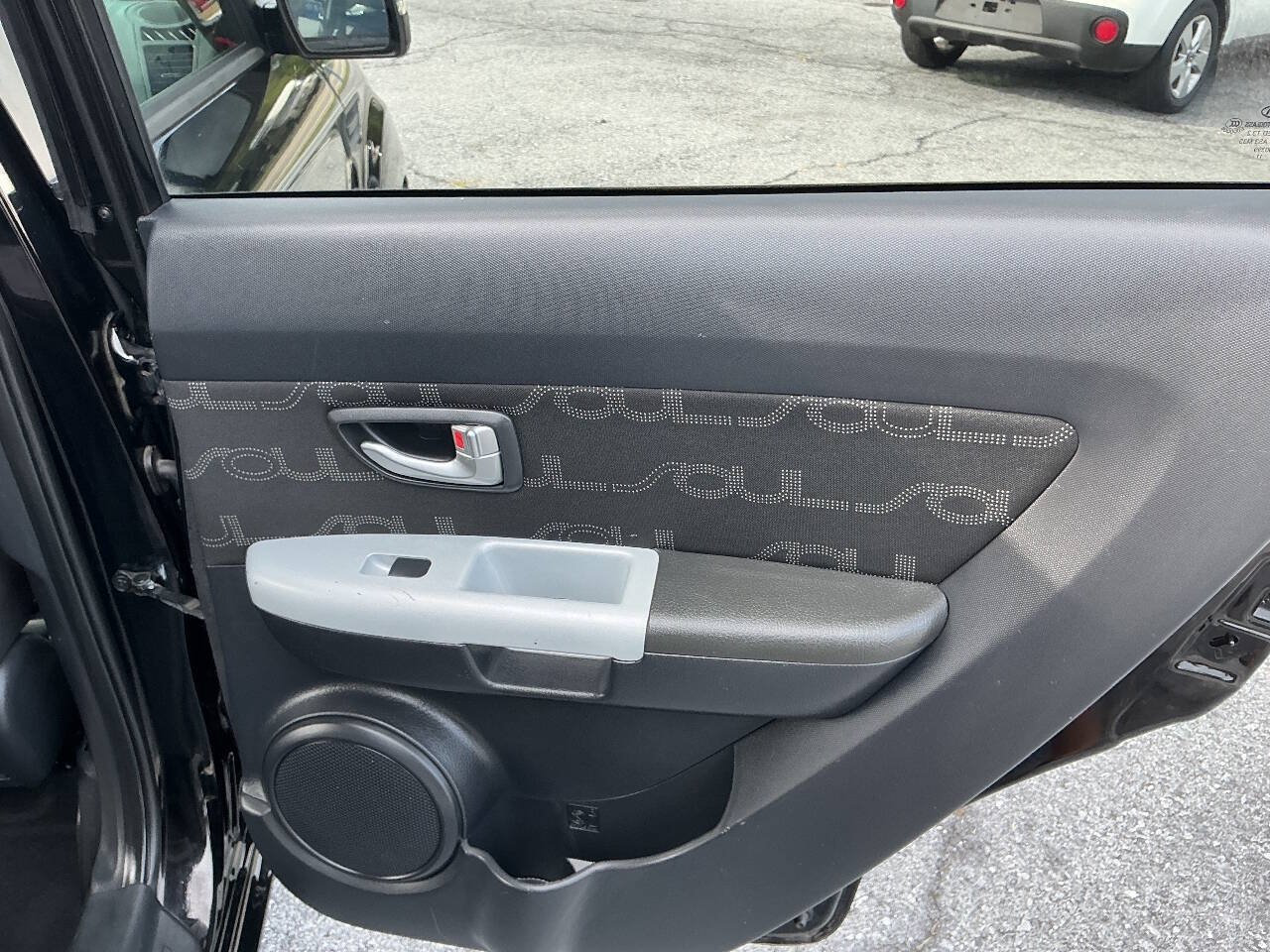 Used 2012 Kia Soul + w/ Audio Pkg FWD image 24