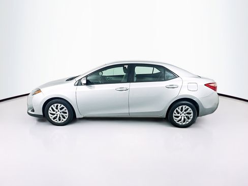 Used 2019 Toyota Corolla LE image 4