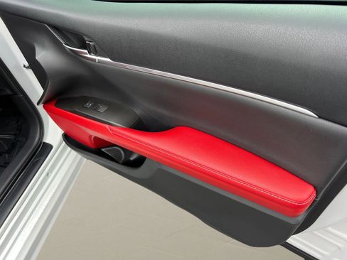 Used 2021 Toyota Camry XSE w/ Navigation Package image 27