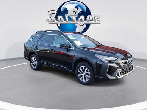 Used 2024 Subaru Outback Premium image 2
