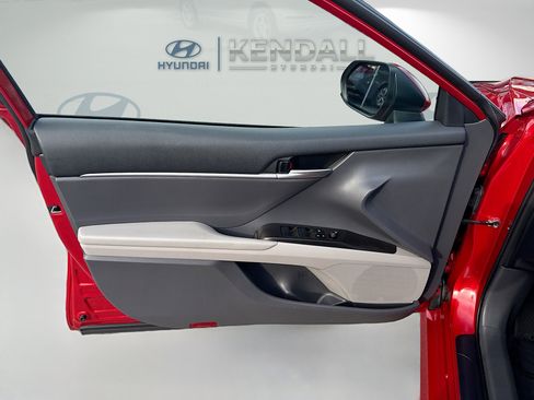 Used 2023 Toyota Camry LE image 17