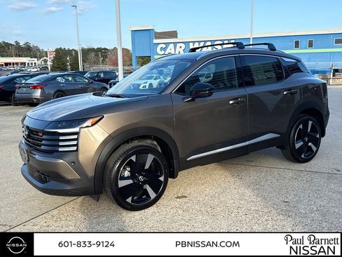 New 2026 Nissan Kicks SR w/ Cold Weather Package image 18