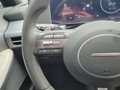 Used 2024 Hyundai Sonata SEL w/ Convenience Package FWD image 17