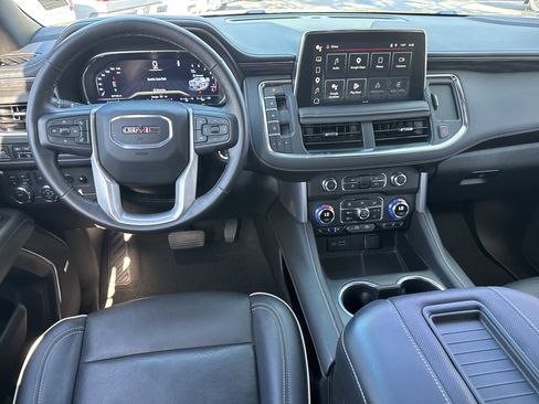 Certified 2024 GMC Yukon SLT w/ SLT Premium Package AWD/4WD image 23