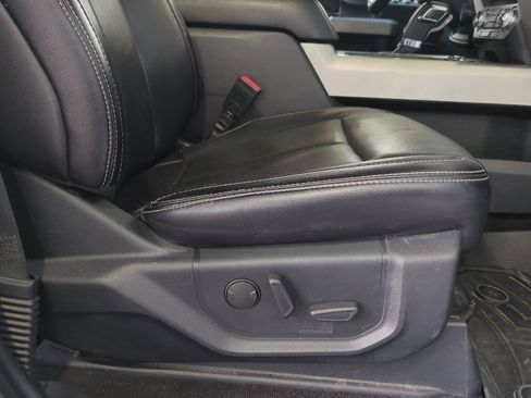 Used 2020 Ford F150 Lariat w/ Equipment Group 502A Luxury AWD/4WD image 22