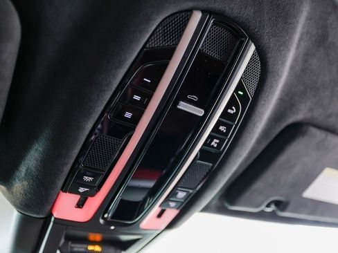 Certified 2023 Porsche Cayenne Turbo image 21