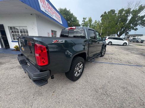 Used 2017 Chevrolet Colorado Z71 AWD/4WD image 9