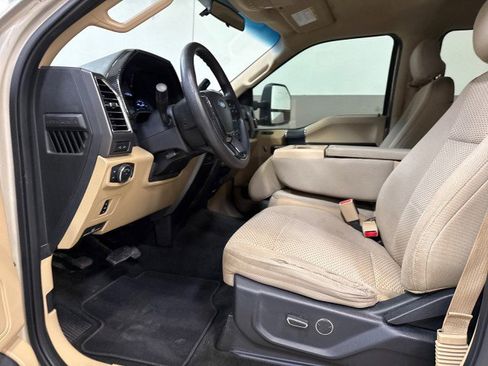 Used 2017 Ford F350 XLT w/ XLT Value Package image 13