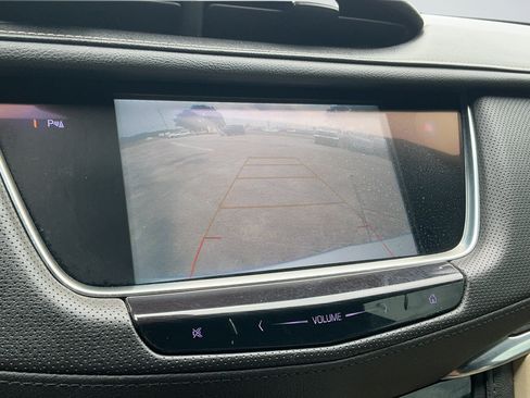 Used 2018 Cadillac XT5 Premium Luxury FWD image 12