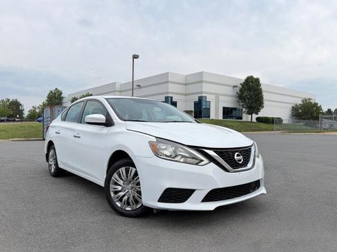 Used 2019 Nissan Sentra S FWD image 2